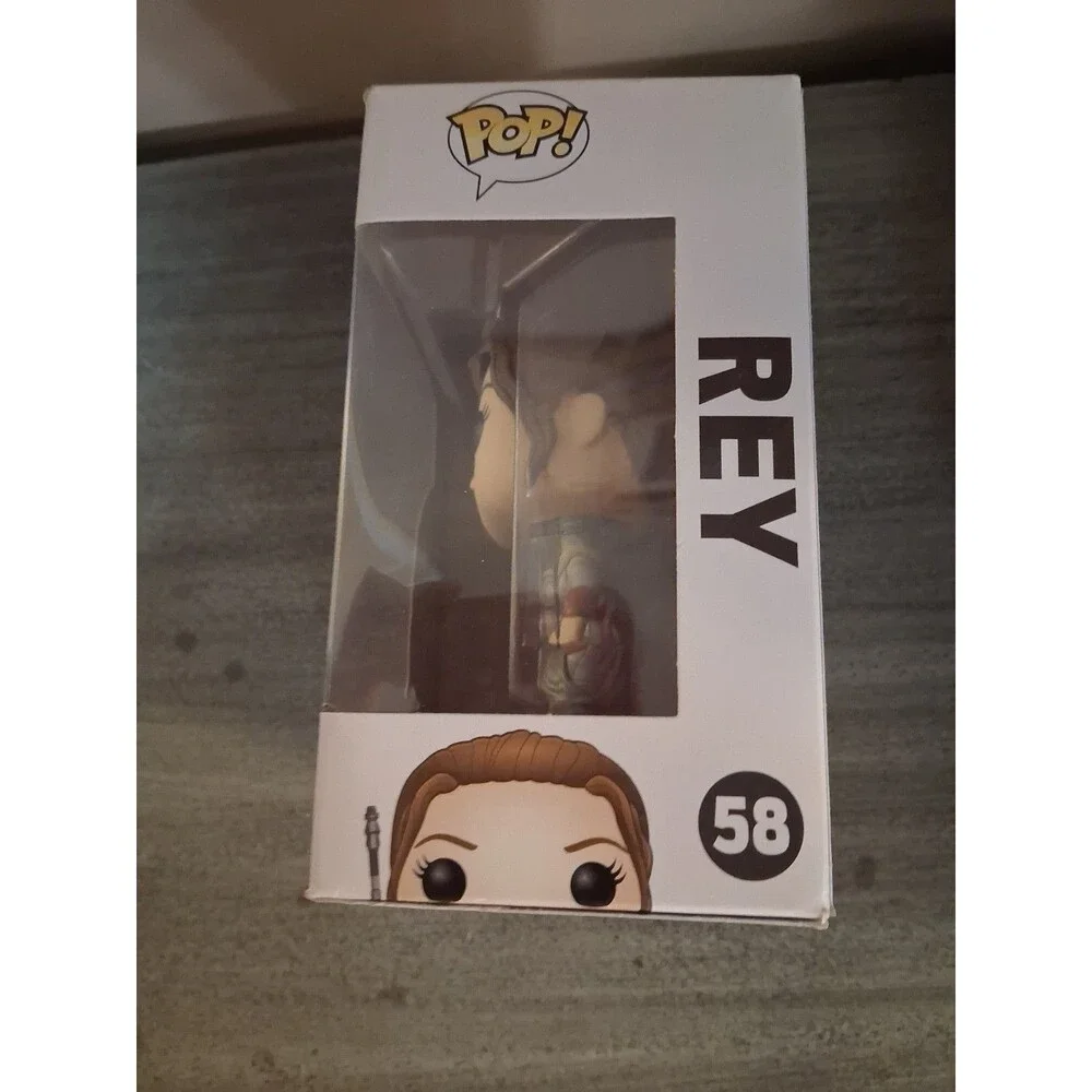 NIB Funko POP! Star Wars Rey Vinyl Figure #58